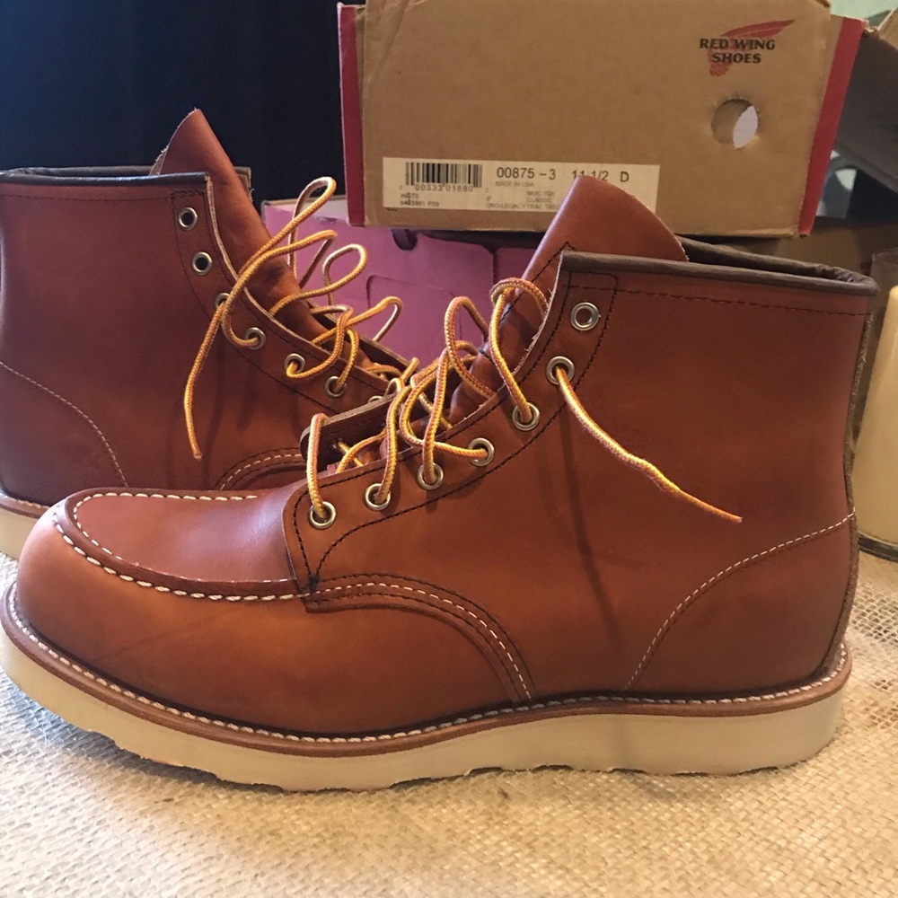Red wing 6inch boots brand new